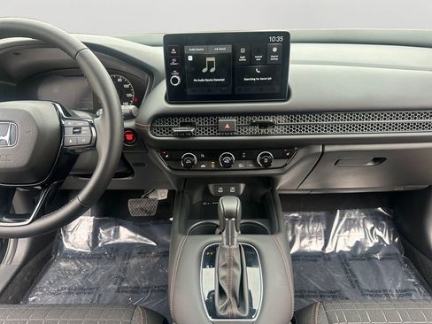 Certified 2026 Honda HR-V Sport image 14