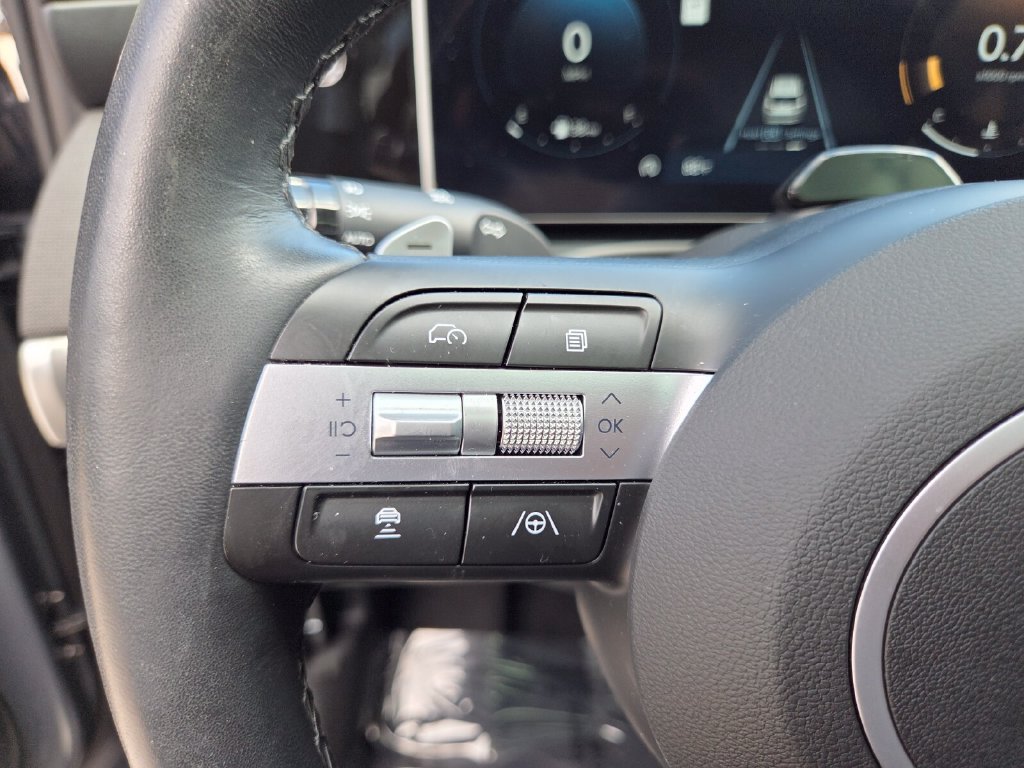 Used 2025 Hyundai Tucson Limited FWD image 34