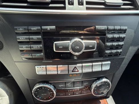 Used 2014 Mercedes-Benz C 300 4MATIC Sedan image 25