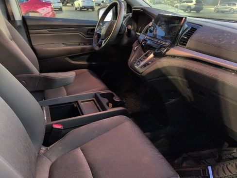 Used 2019 Honda Odyssey EX image 11