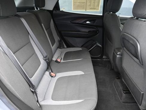 Used 2023 Chevrolet TrailBlazer LT FWD image 28