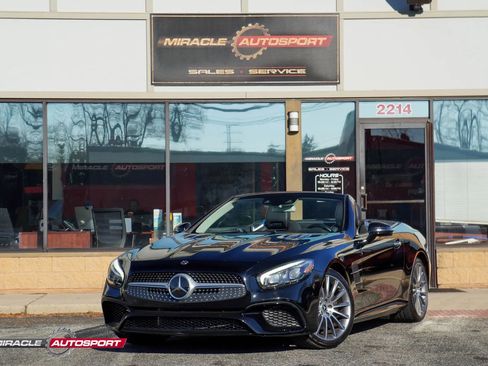 Used 2018 Mercedes-Benz SL 550 image 1