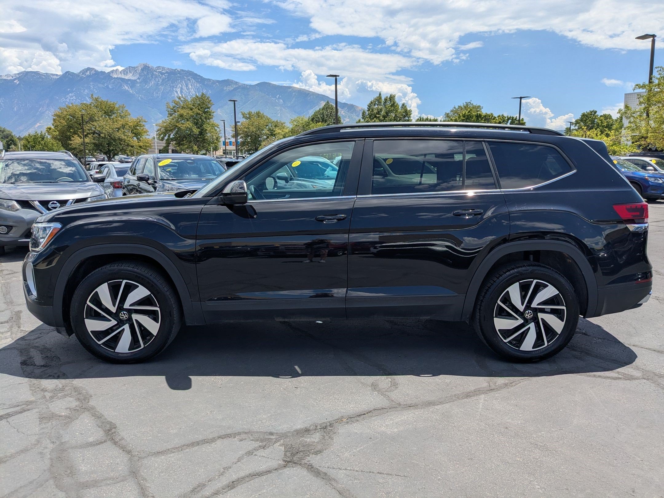 Used 2026 Volkswagen Atlas SE AWD/4WD image 10