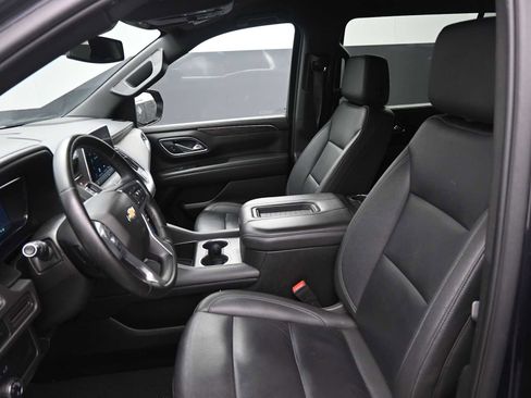 Used 2024 Chevrolet Suburban LT image 26