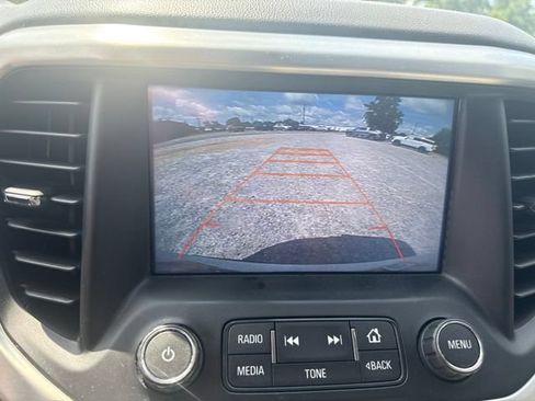 Used 2017 GMC Acadia SLT FWD image 10