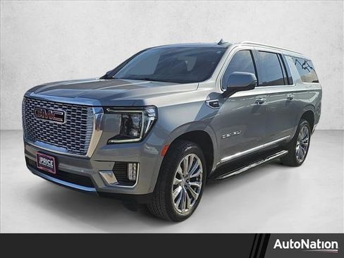 Used 2024 GMC Yukon XL Denali w/ Advanced Technology Package image 1