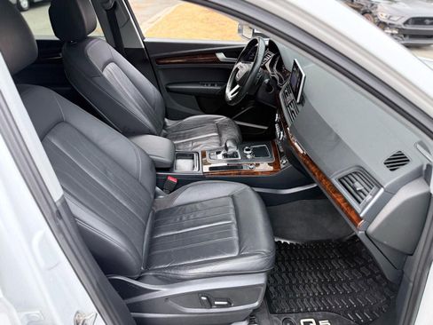 Used 2018 Audi Q5 2.0T Premium Plus w/ Premium Plus Package image 24