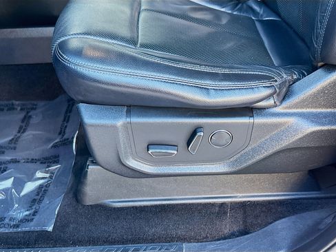 Used 2018 Ford Expedition Max XLT w/ Equipment Group 202A image 16