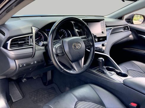 Used 2021 Toyota Camry SE FWD image 17