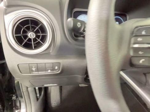 Used 2023 Hyundai Kona SE FWD image 22