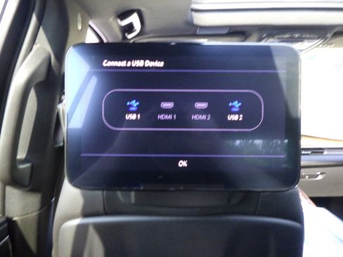 Used 2021 Cadillac Escalade Premium Luxury AWD/4WD image 34