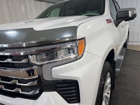 Certified 2024 Chevrolet Silverado 1500 LTZ AWD/4WD image 14