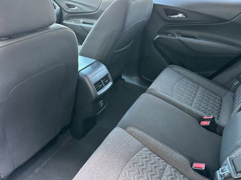 Used 2023 Chevrolet Equinox LT w/ Driver Convenience Package FWD image 4
