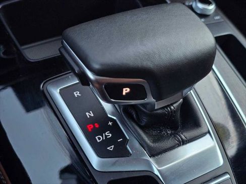 Certified 2025 Audi Q5 2.0T Premium Plus w/ Premium Plus Package image 36