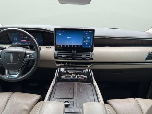 Used 2023 Lincoln Navigator L Reserve AWD/4WD image 22