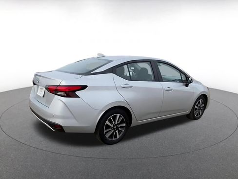 Used 2025 Nissan Versa SV image 14