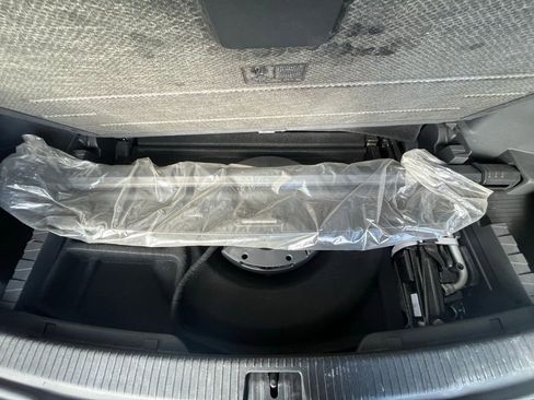 Certified 2021 Volkswagen Atlas SEL Premium image 31