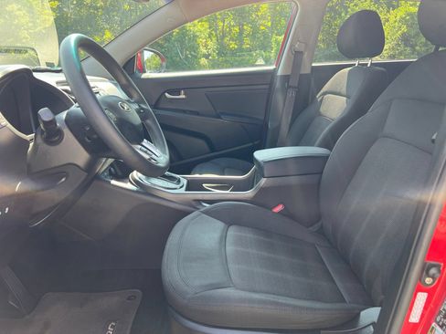 Used 2013 Kia Sportage FWD image 16