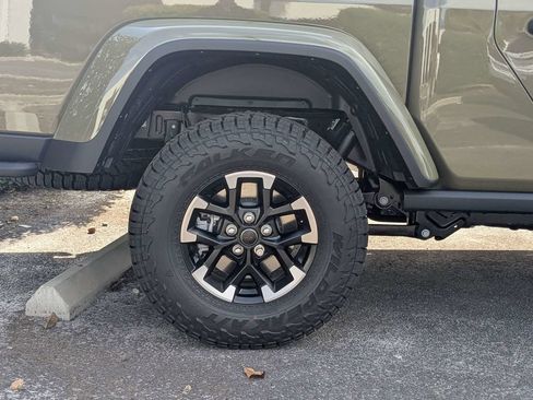 New 2026 Jeep Gladiator Rubicon AWD/4WD image 10
