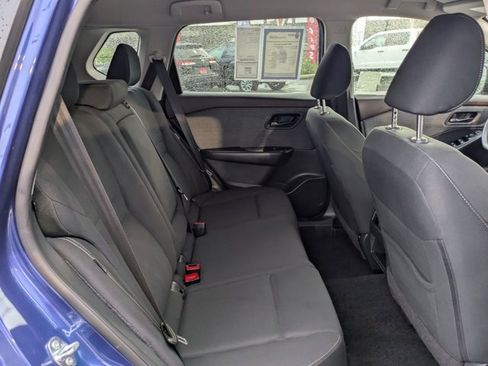 Used 2023 Nissan Rogue S image 7