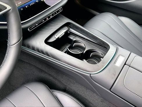 New 2026 Mercedes-Benz E 350 4MATIC Sedan image 8