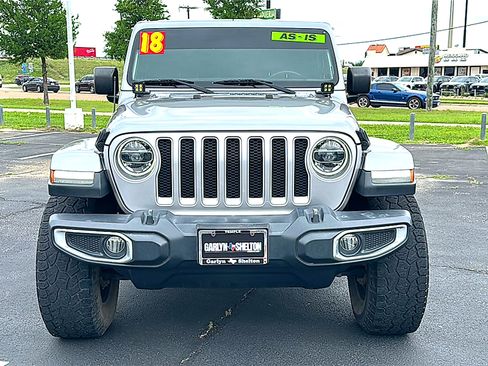 Used 2018 Jeep Wrangler Unlimited Sahara AWD/4WD image 11