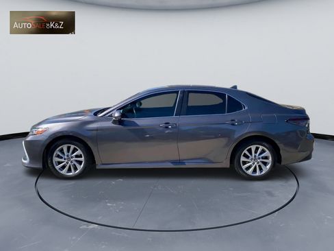 Used 2023 Toyota Camry LE FWD image 4