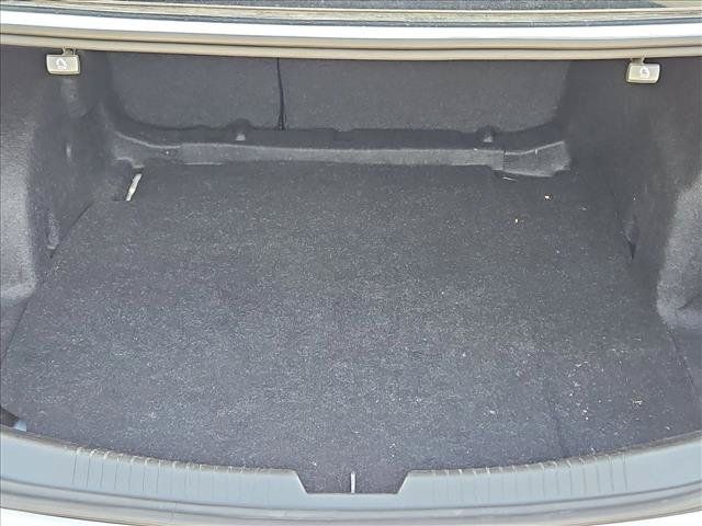 Used 2025 Chevrolet Malibu LT FWD image 6