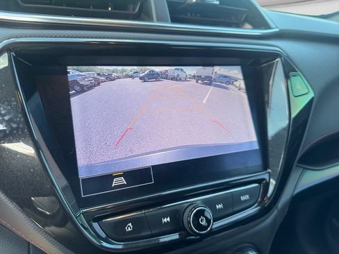 Certified 2022 Chevrolet TrailBlazer RS w/ Technology Package FWD image 16