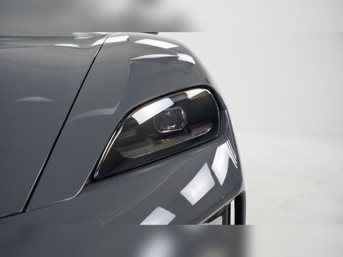 New 2025 Porsche Taycan GTS AWD/4WD image 7