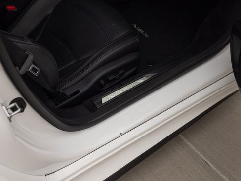 Used 2017 Acura NSX image 42