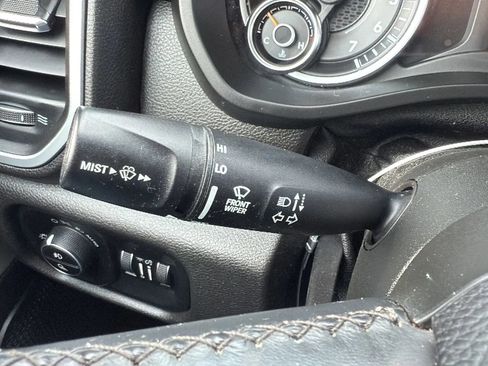 Used 2019 RAM 1500 Big Horn AWD/4WD image 13