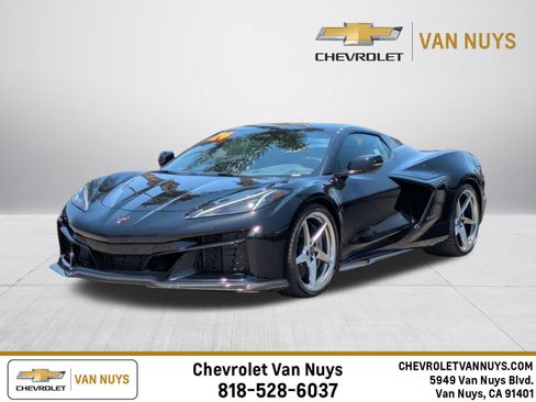 Used 2024 Chevrolet Corvette E-Ray AWD/4WD image 1