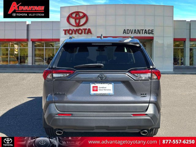 Used 2023 Toyota RAV4 XLE Premium AWD/4WD image 8