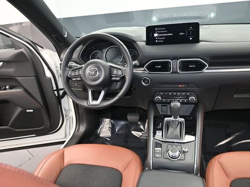 Used 2024 MAZDA CX-5 Carbon Edition image 16