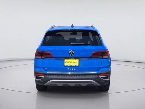 Used 2022 Volkswagen Taos SE FWD image 7