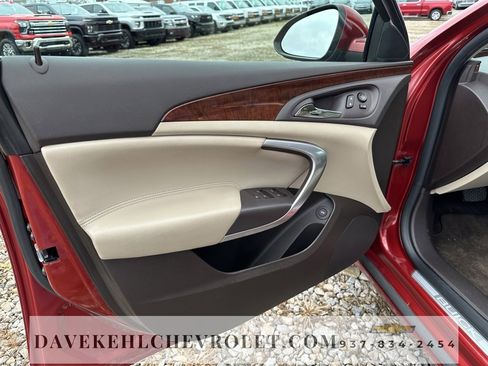 Used 2015 Buick Regal Premium image 9