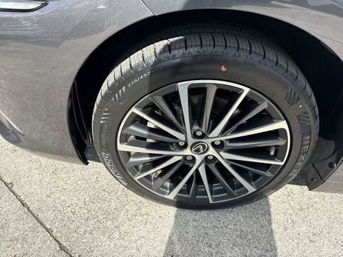 Certified 2024 Lexus ES 350 350 w/ Premium Package image 10