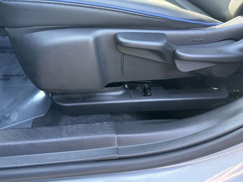 Used 2025 Buick Envista Sport Touring image 14