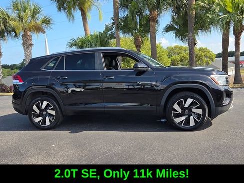 Used 2024 Volkswagen Atlas Cross Sport SE FWD image 8