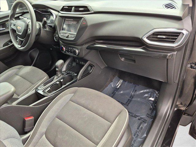 Used 2023 Chevrolet TrailBlazer LT AWD/4WD image 20