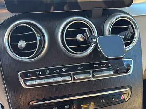 Used 2022 Mercedes-Benz GLC 300 image 14