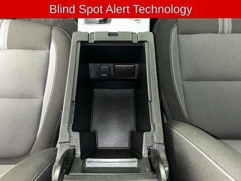 Used 2025 Chevrolet Blazer LT image 12