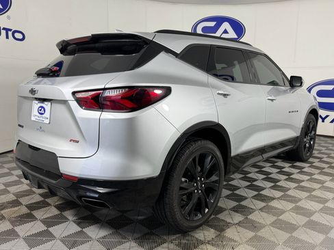 Used 2022 Chevrolet Blazer RS w/ Enhanced Convenience Package image 4