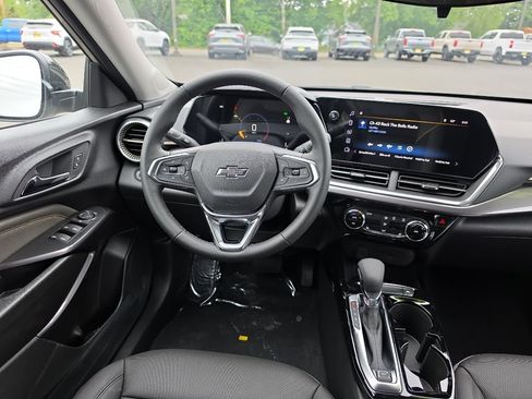 New 2026 Chevrolet Trax ACTIV w/ Driver Confidence Package FWD image 21