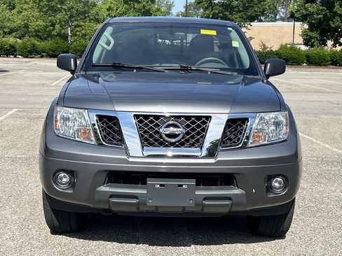 Used 2019 Nissan Frontier SV w/ Value Truck Package AWD/4WD image 2
