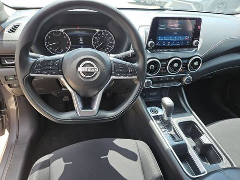 Used 2025 Nissan Sentra SV FWD image 16