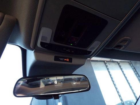 Used 2023 Honda Accord EX image 33