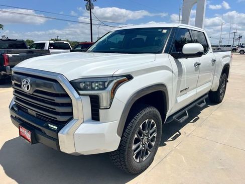 Used 2022 Toyota Tundra Limited AWD/4WD image 5