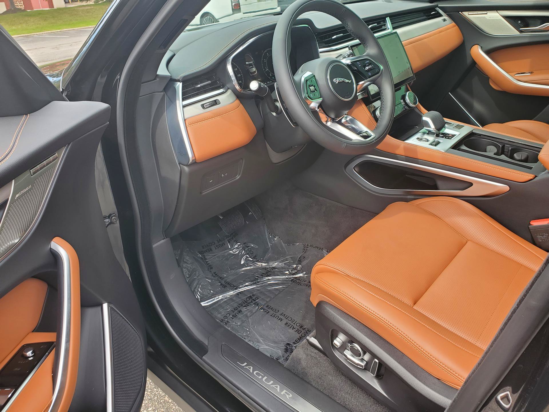 New 2026 Jaguar F-PACE R-Dynamic S AWD/4WD image 10